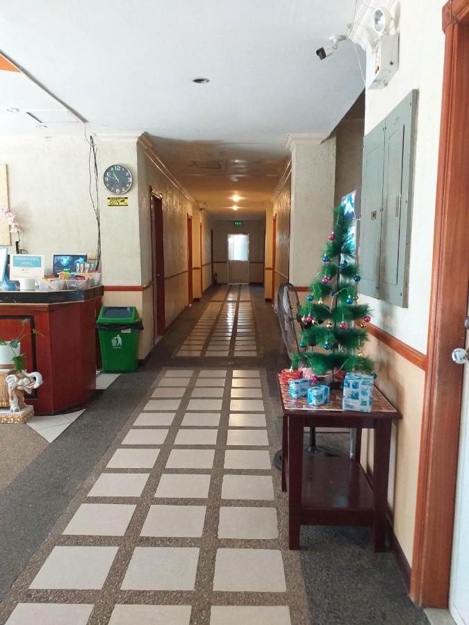Mactan Airport Hilltop Hotel Lapu-Lapu City Esterno foto